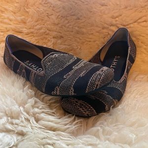 Rothy’s black and gold shimmer loafers size 7 excellent used condition